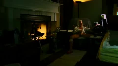 PINK HOLE TWINK online show from 12/23/25, 04:43