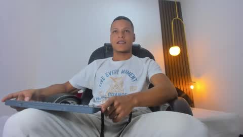 Snapshot of ricky_owens1 chatting on 01/29/25, 08:46 Ricky online show from 01/29/25, 08:46