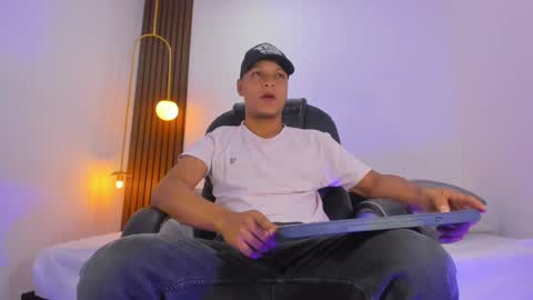 Snapshot of ricky_owens1 chatting on 02/04/25, 09:52 Ricky online show from 02/04/25, 09:52