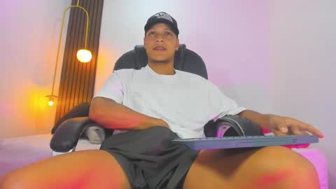 Snapshot of ricky_owens1 chatting on 02/10/25, 09:36 Ricky online show from 02/10/25, 09:36