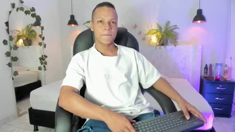 Snapshot of ricky_owens1 chatting on 09/14/25, 12:59 Ricky online show from 09/14/25, 12:59