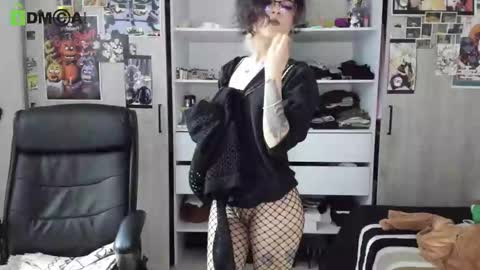 Snapshot of rickydicot_13 chatting on 01/04/25, 01:10 RickyDicot 13 online show from 01/04/25, 01:10