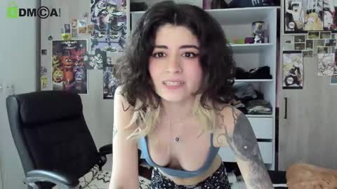 Snapshot of rickydicot_13 chatting on 01/06/25, 02:37 RickyDicot 13 online show from 01/06/25, 02:37