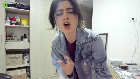 Snapshot of rickydicot_13 chatting on 09/17/25, 03:08 RickyDicot 13 online show from 09/17/25, 03:08