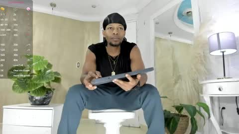 Snapshot of ricobrown777 chatting on 04/29/26, 03:54 RicoBrowm online show from 04/29/26, 03:54