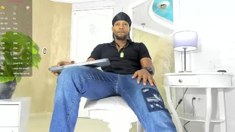 Snapshot of ricobrown777 chatting on 06/07/26, 03:54 RicoBrowm online show from 06/07/26, 03:54
