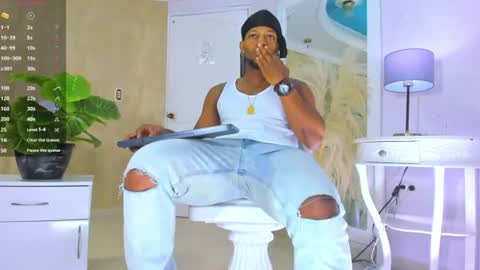 Snapshot of ricobrown777 chatting on 06/09/26, 04:02 RicoBrowm online show from 06/09/26, 04:02