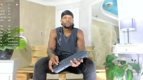 Snapshot of ricobrown777 chatting on 07/02/26, 03:56 RicoBrowm online show from 07/02/26, 03:56
