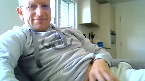 Snapshot of ricogumpi chatting on 05/08/26, 09:03 ricogumpi online show from 05/08/26, 09:03