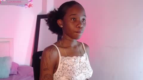 Snapshot of rihana_hot01 chatting on 01/09/25, 02:43 ri ri online show from 01/09/25, 02:43