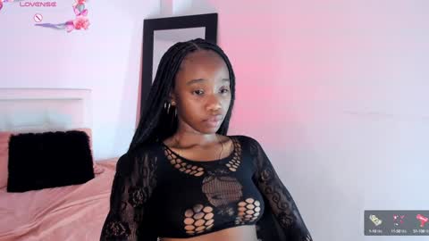 Snapshot of rihana_hot01 chatting on 02/04/25, 04:05 ri ri online show from 02/04/25, 04:05