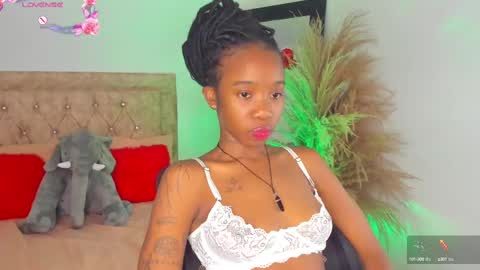 Snapshot of rihana_hot01 chatting on 03/12/25, 01:36 ri ri online show from 03/12/25, 01:36