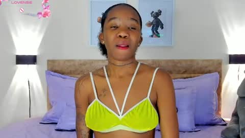 Snapshot of rihana_hot01 chatting on 05/20/26, 02:51 ri ri online show from 05/20/26, 02:51