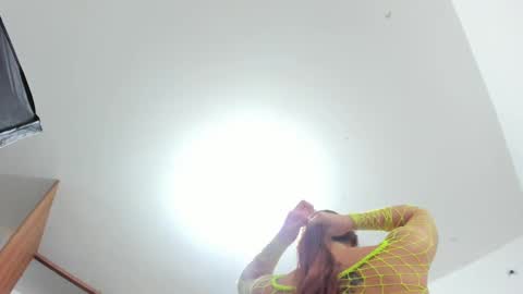 Rihanna hotx online show from 11/10/25, 02:54