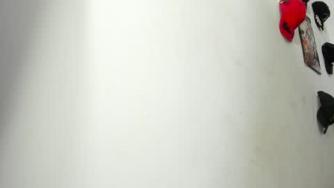 Rihanna hotx online show from 04/02/26, 03:15