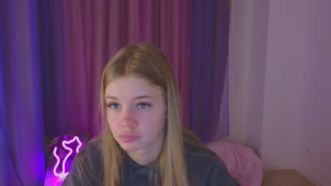 Rina online show from 10/13/25, 09:15