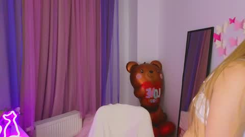 Rina online show from 04/21/26, 08:44