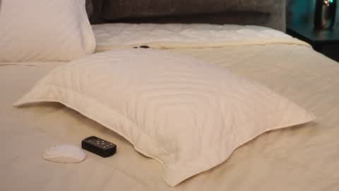    if you wanna buy smth stockingsph etc  custom videos or pics  online show from 12/08/24, 01:58