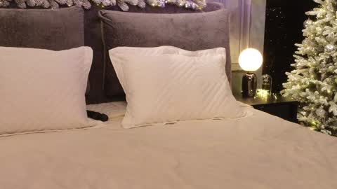    if you wanna buy smth stockingsph etc  custom videos or pics  online show from 12/27/24, 01:28