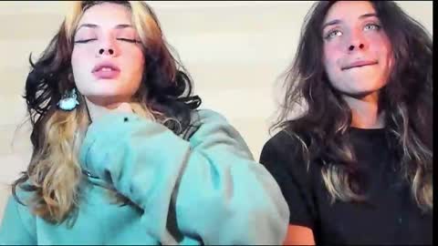 Riley online show from 12/14/25, 05:24