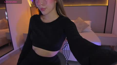 Riley Sierra online show from 04/23/26, 01:13