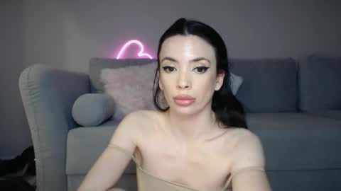 Snapshot of rileyeve chatting on 01/08/26, 10:56 RileyEve online show from 01/08/26, 10:56