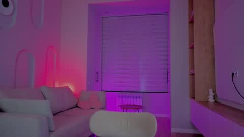 rileymee online show from 10/10/25, 12:37