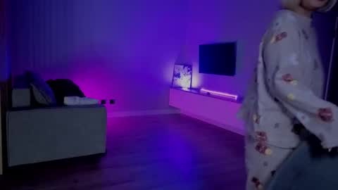 rileymee online show from 11/10/25, 03:05