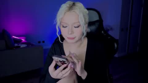 rileymee online show from 12/03/25, 03:14