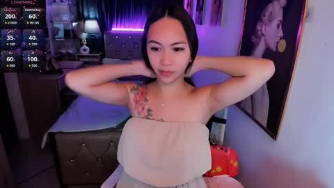 Riley online show from 10/13/25, 12:54