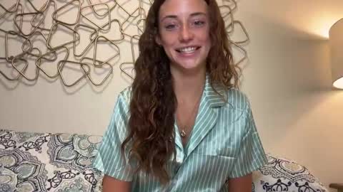 Snapshot of rileysmitheree chatting on 09/15/25, 04:07 Riley online show from 09/15/25, 04:07