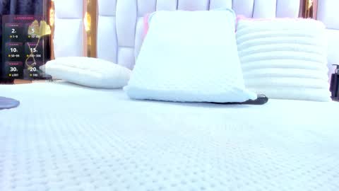 Riley online show from 11/22/25, 11:31