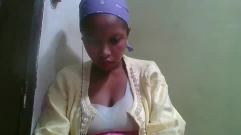 rinah654271 online show from 06/04/26, 06:52