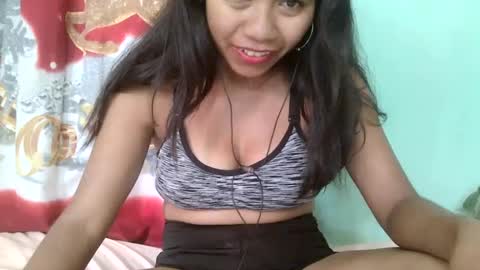 Snapshot of rinah856024 chatting on 02/16/25, 09:48 rinah856024 online show from 02/16/25, 09:48