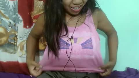 Snapshot of rinah856024 chatting on 03/05/25, 05:29 rinah856024 online show from 03/05/25, 05:29