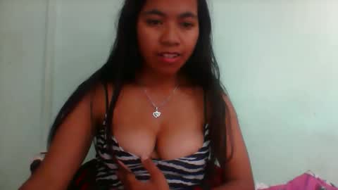 Snapshot of rinah856024 chatting on 09/20/25, 04:30 rinah856024 online show from 09/20/25, 04:30