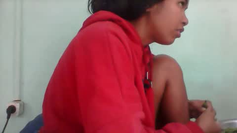Snapshot of rinah856024 chatting on 09/27/25, 07:19 rinah856024 online show from 09/27/25, 07:19