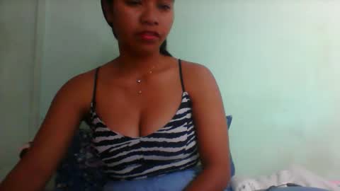 rinah856024 online show from 11/22/25, 02:54