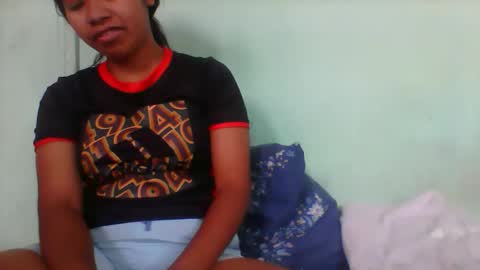 rinah856024 online show from 12/22/25, 07:38