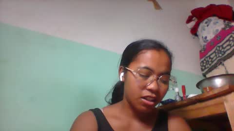 rinah856024 online show from 04/23/26, 06:32