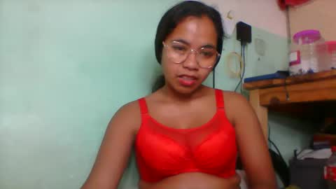 Snapshot of rinah856024 chatting on 05/31/26, 07:15 rinah856024 online show from 05/31/26, 07:15