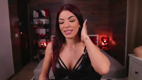 Snapshot of rinathequeen chatting on 02/15/26, 08:02 rinathequeen online show from 02/15/26, 08:02