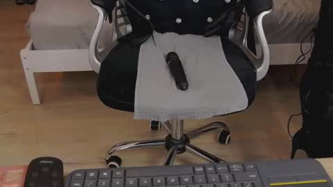 Snapshot of rinathequeen chatting on 02/19/26, 06:09 rinathequeen online show from 02/19/26, 06:09