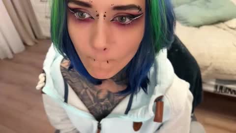 Snapshot of ripper_66 chatting on 10/24/25, 02:13 DianaBrite fansl y online show from 10/24/25, 02:13