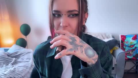   DianaBrite            fansl y online show from 02/04/26, 10:32