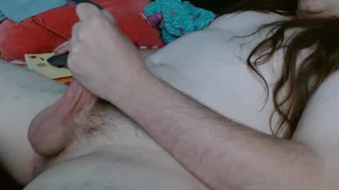 Snapshot of riskyjizznessss chatting on 09/17/25, 10:22 riskyjizznessss online show from 09/17/25, 10:22