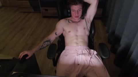 risuo online show from 09/19/25, 10:32