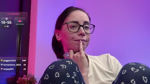 Snapshot of ritasunset chatting on 01/09/25, 09:16 Miss Rita online show from 01/09/25, 09:16