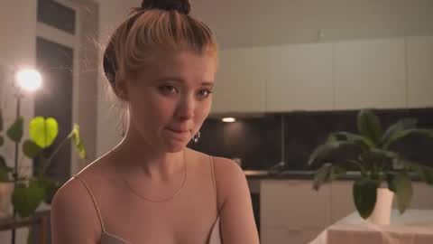 Akemi online show from 02/11/26, 04:12