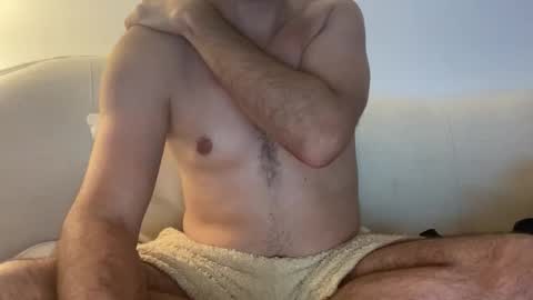 rlggggn42 online show from 10/30/25, 10:32